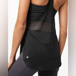 Lululemon Twist Around Tank *Light Support For C/D Cup Black Size 4 W1AIDS